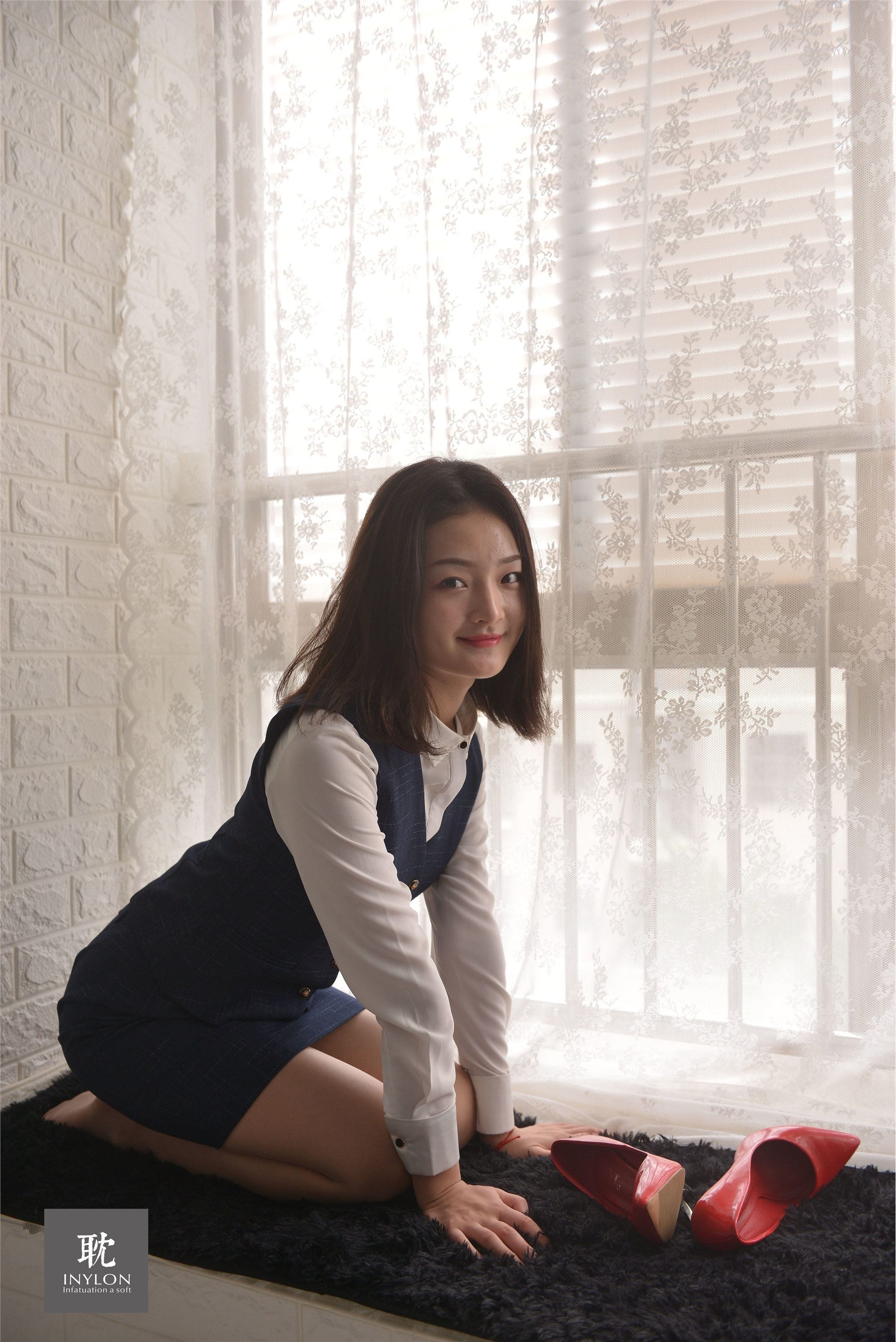 IESS异思趣向《普惠集243》- 模特：格格《窗边脱丝》